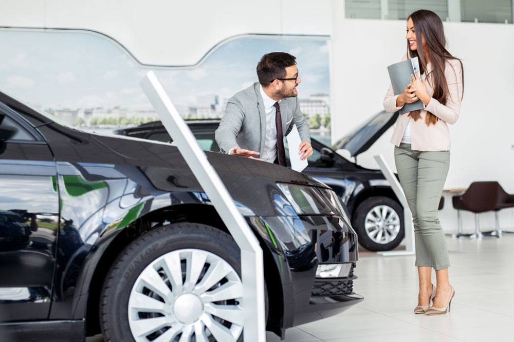 Advantages of buying a new car